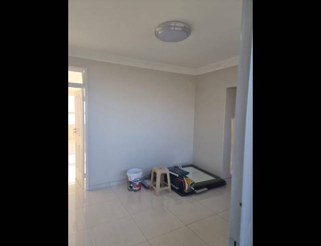 2 BEDROOM PROPERTY TO RENT IN NORTH BEACH